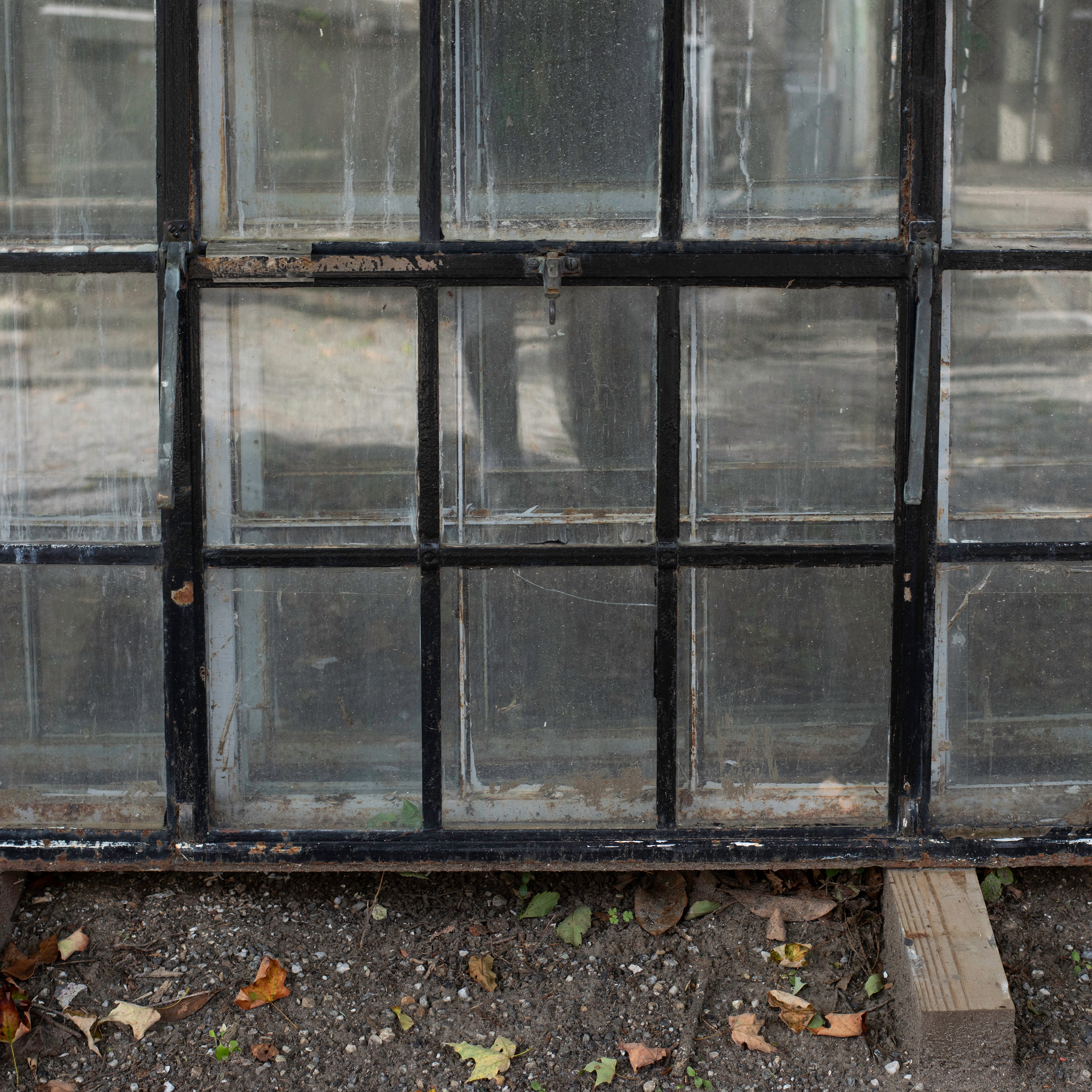 One Massive Arched Steel Window – RT Facts