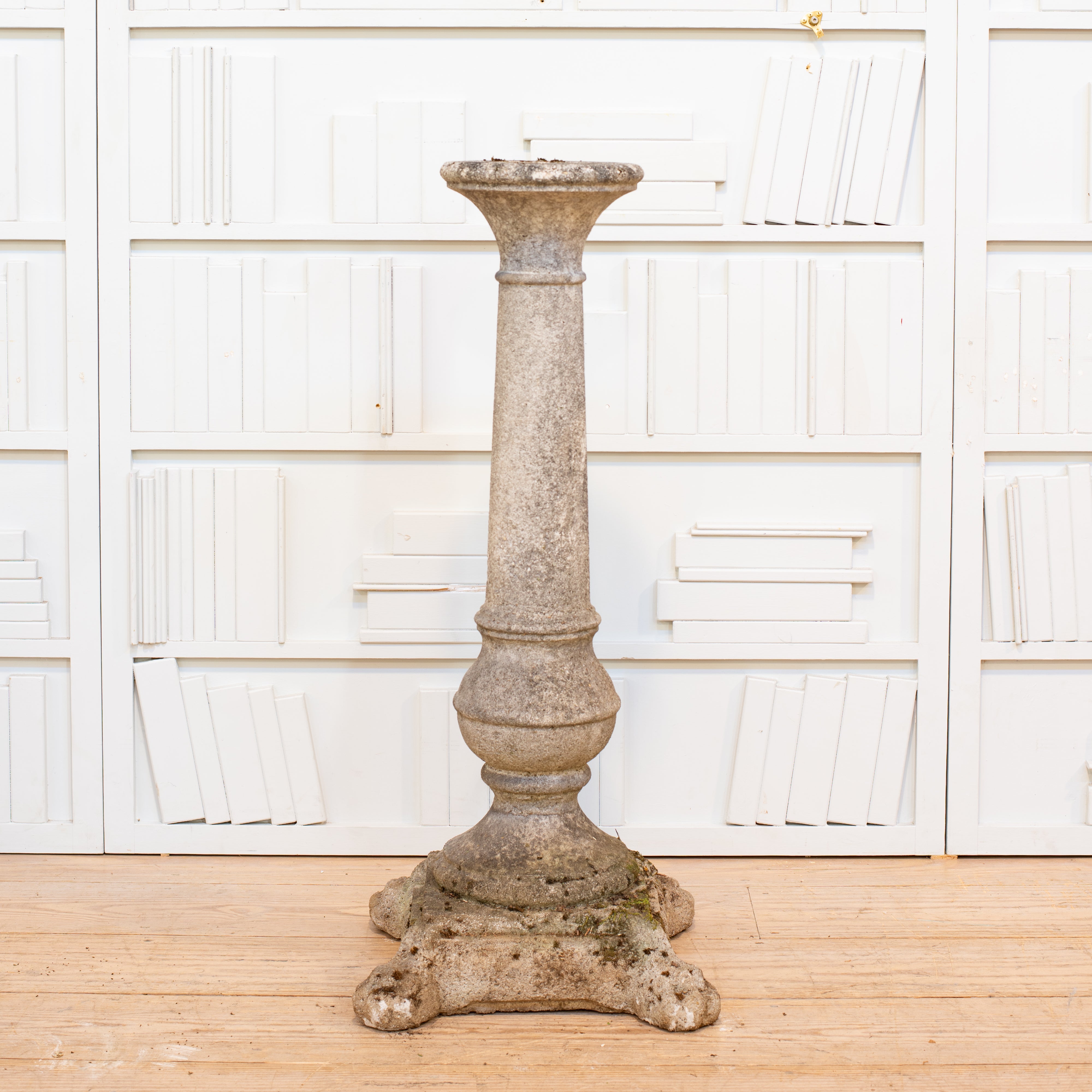 Cast Stone Columnar Sundial Pedestal – RT Facts